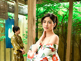 親子で行く生ハメ旅行　息子の性液が湯船に流れ漂う　8時間　サンプル画像01